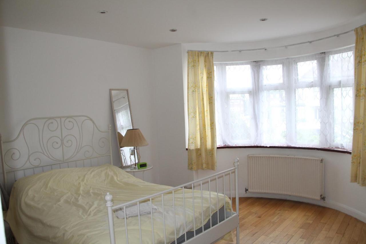Beautiful Double Bedroom Edgware ภายนอก รูปภาพ
