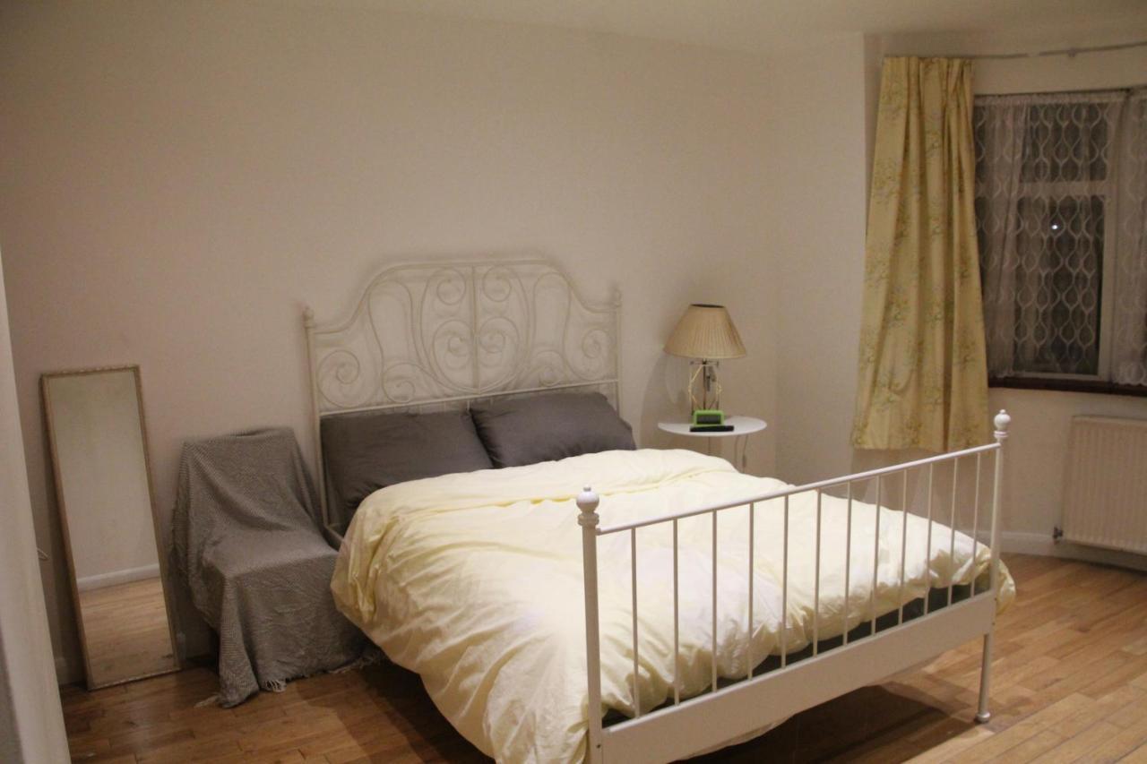 Beautiful Double Bedroom Edgware ภายนอก รูปภาพ